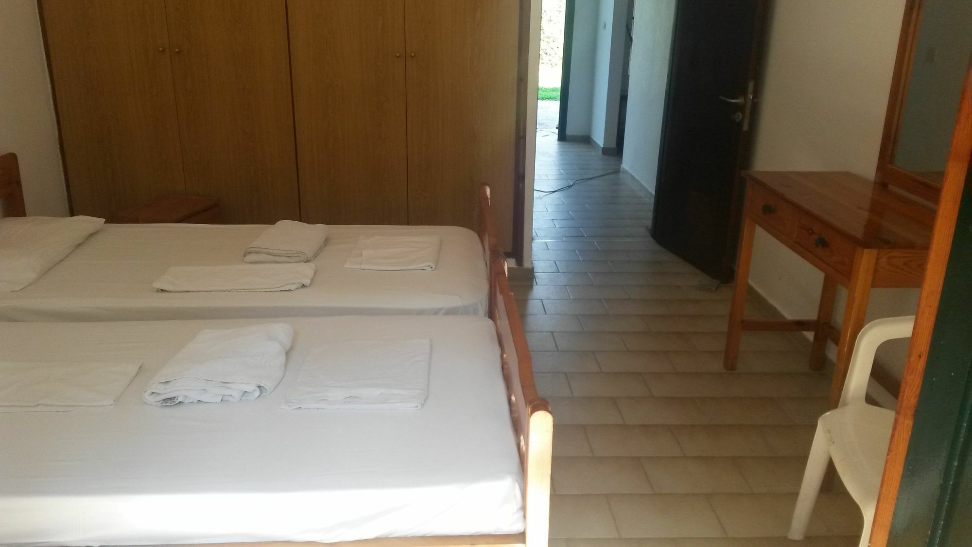 Sunny Dreams Apartments Ипсос Екстериор снимка